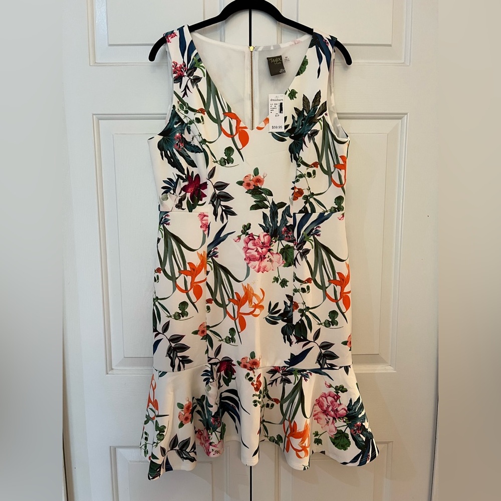 dressbarn Floral Sleeveless Tropical Dress NWT Size 8p
